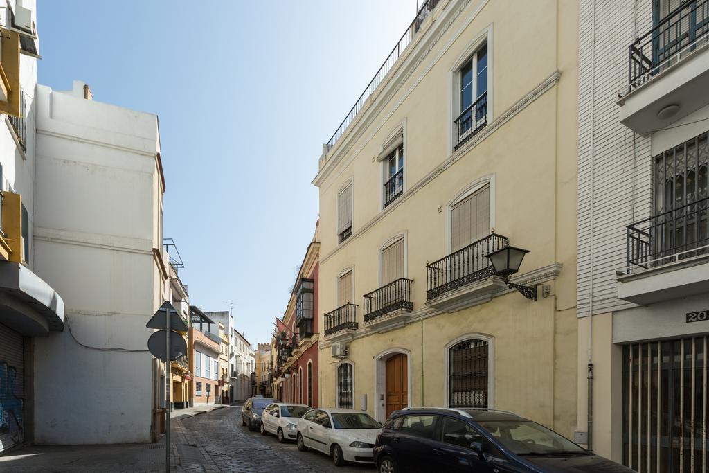 Apartamentos Diaber Gerona 22, Seville